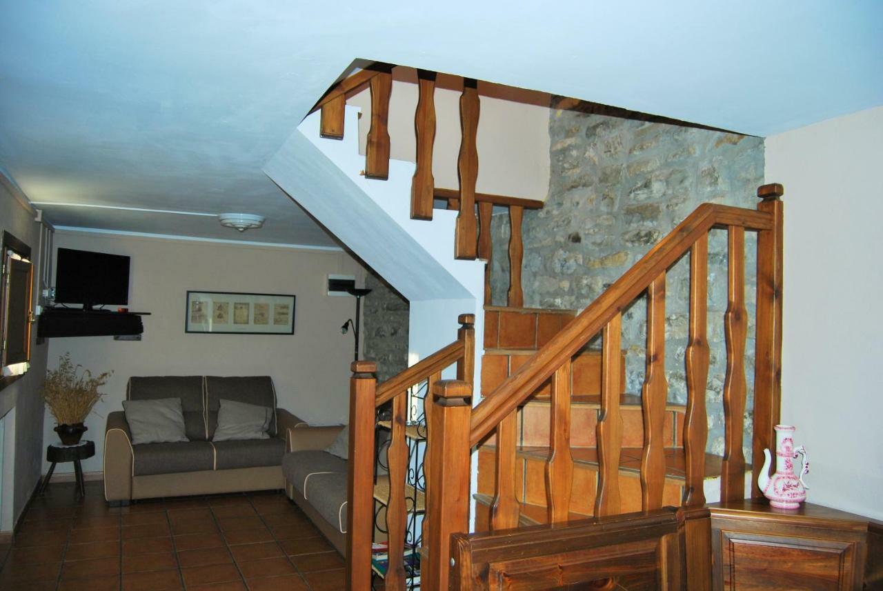 Villa Casa Azon Oliván Exterior foto